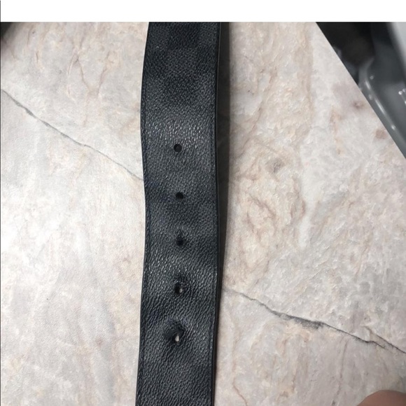Louis Vuitton Belt - Picture 2 of 4